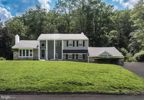 54 Moredon Rd, Huntingdon Valley, PA 19006