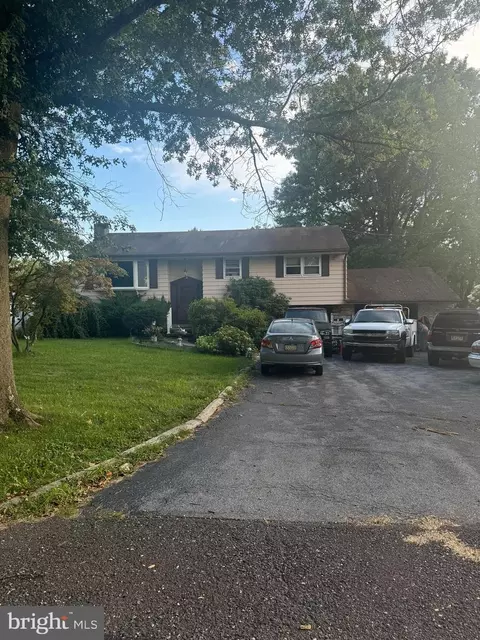 100 Maugers Mill Rd, Pottstown, PA 19464