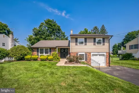 1644 Jill Rd, Willow Grove, PA 19090