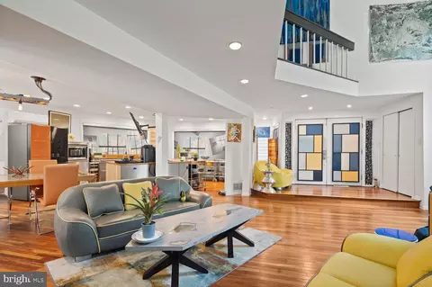 228 Church Rd, Elkins Park, PA 19027