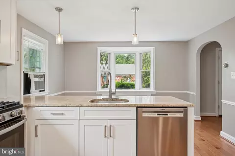 Kitchen - 416 Carlton Ave, Wyncote, PA 19095 photo 3 of 3