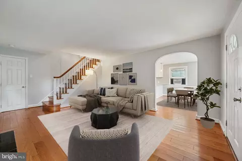 Living - 416 Carlton Ave, Wyncote, PA 19095 photo 3 of 7