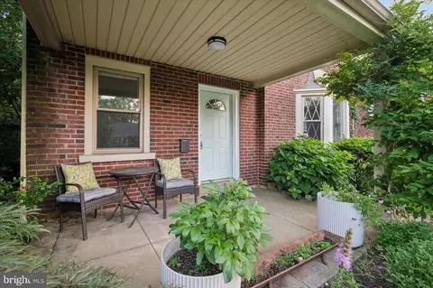 Exterior - 416 Carlton Ave, Wyncote, PA 19095 photo 3 of 5