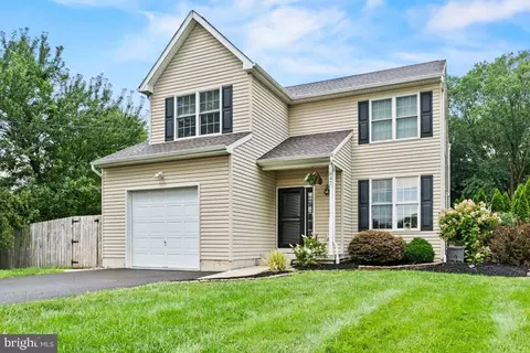 647 Schwab Rd, Hatfield, PA 19440