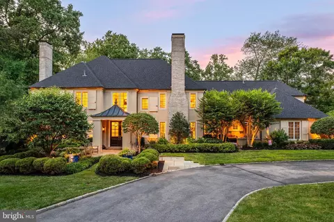 936 Roscommon Rd, Bryn Mawr, PA 19010