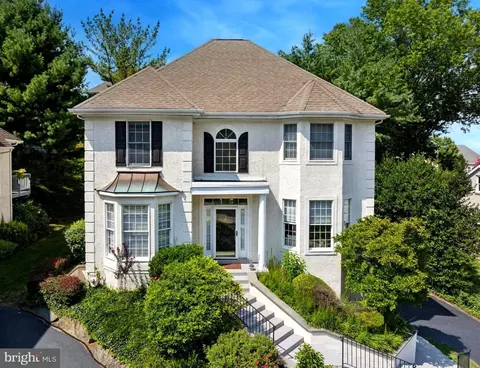 400 Spring Garden Ln, West Conshohocken, PA 19428