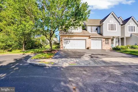 5006 Rose Ct, Collegeville, PA 19426