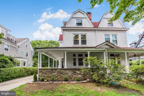 14 Simpson Rd, Ardmore, PA 19003