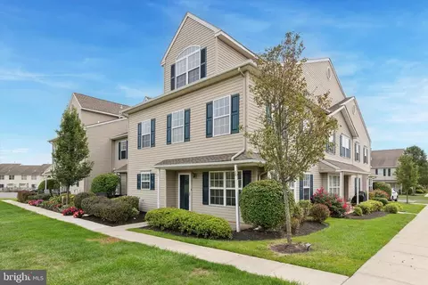 5503 Drawbridge Ct, Royersford, PA 19468