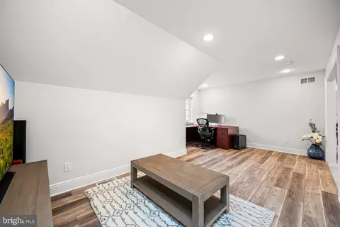 1345 Dell Rd, Norristown, PA 19403 photo 33