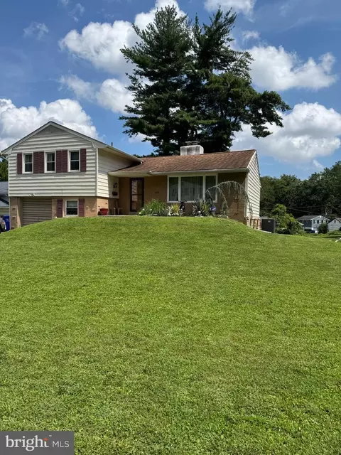 634 Green Briar Rd, Elkins Park, PA 19027
