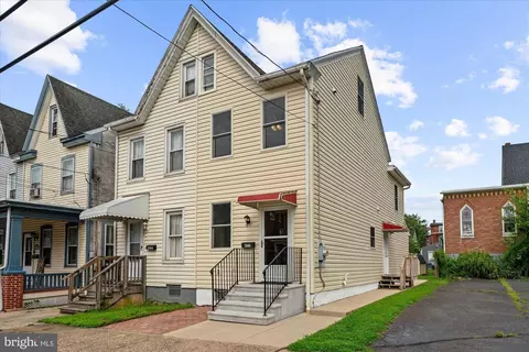 477 N Evans, Pottstown, PA 19464