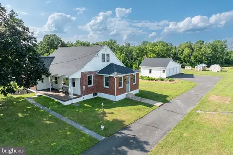 107 Big Rd, Zieglersville, PA 19492
