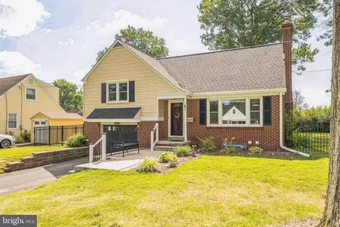 38 Highland Dr, Telford, PA 18969
