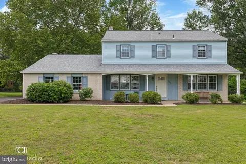3829 Meyer Ln, Hatboro, PA 19040