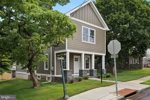 19 S Washington Ave, Bala Cynwyd, PA 19004