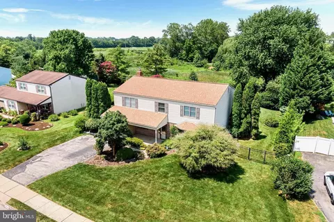 4119 Hellman Rd, Lafayette Hill, PA 19444