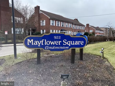 922 Montgomery Ave #D-5, Bryn Mawr, PA 19010