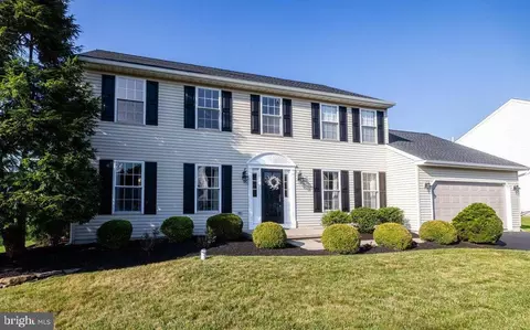 1054 Kingscote Dr, Harleysville, PA 19438