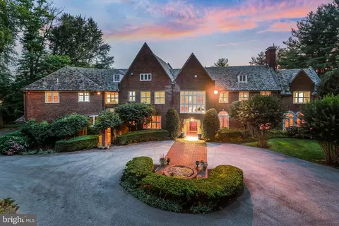 717 N Spring Mill Rd, Villanova, PA 19085