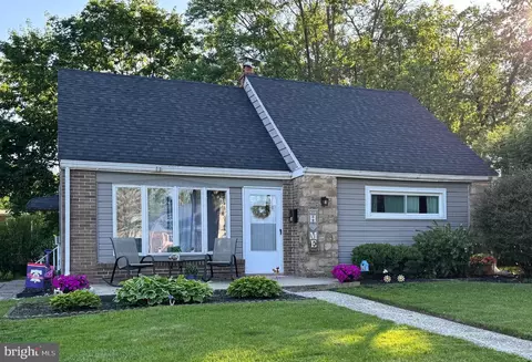 10 Park Dr, Eagleville, PA 19403