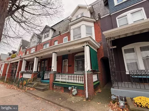 22 Beech St, Pottstown, PA 19464