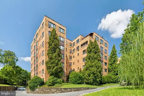 40 Old Lancaster Rd #309, Merion Station, PA 19066