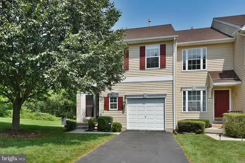 812 Lizzie Ln, Royersford, PA 19468