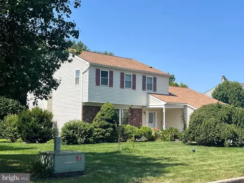 875 Laurel Ln, Harleysville, PA 19438