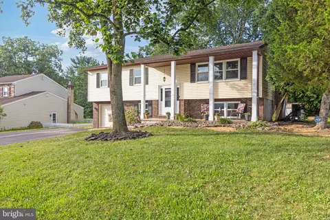 515 Colony Dr, Collegeville, PA 19426