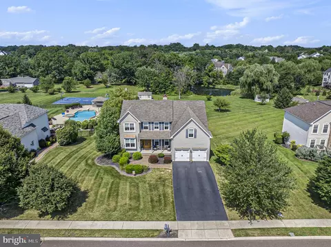 108 Fox Run Dr, Collegeville, PA 19426