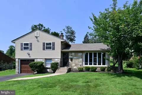 446 Twickenham Rd, Glenside, PA 19038