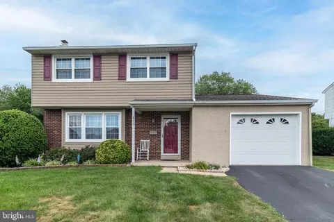 873 Lombardy Dr, Lansdale, PA 19446