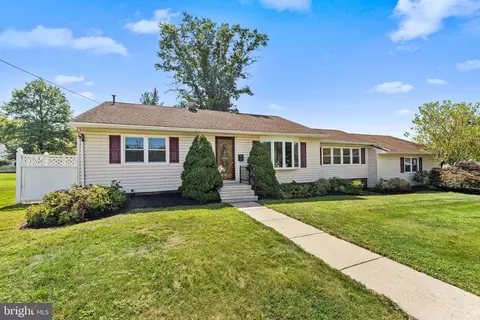 356 N Price St Apt, Pottstown, PA 19464