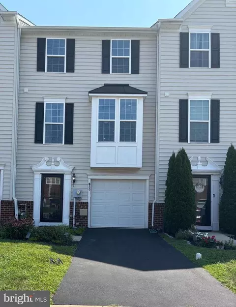 80 Green View Dr, Pottstown, PA 19464