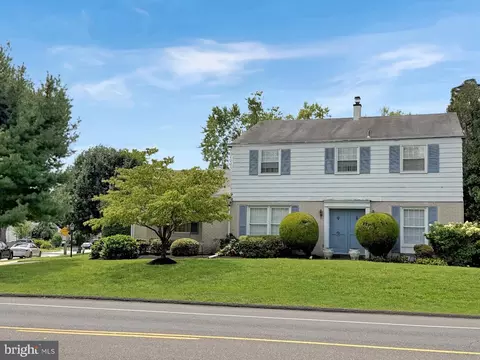 459 Edgewood Dr, Ambler, PA 19002