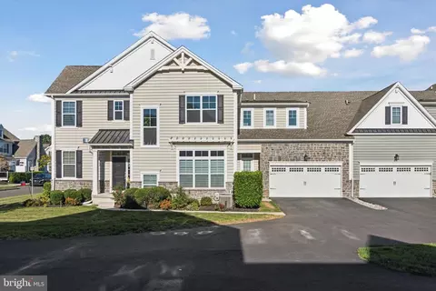 602 Summit Dr, Royersford, PA 19468