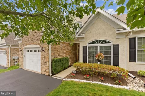 375 Brittany Ct, Souderton, PA 18964