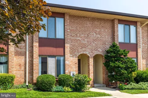 414 Stonybrook Dr #414, West Norriton, PA 19403