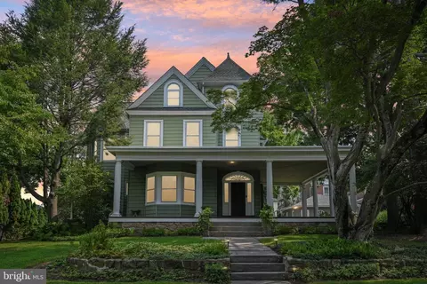 120 Grace St, Mont Clare, PA 19453
