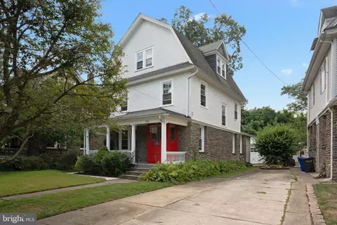 7918 Park Ave, Elkins Park, PA 19027