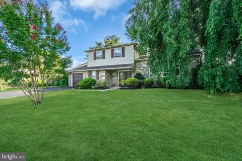 746 Killdeer Ln, Huntingdon Valley, PA 19006