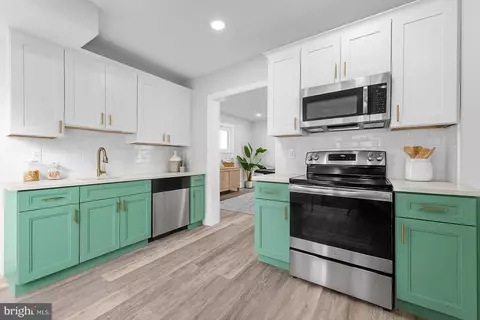 84 Greenfield Ave, Ardmore, PA 19003