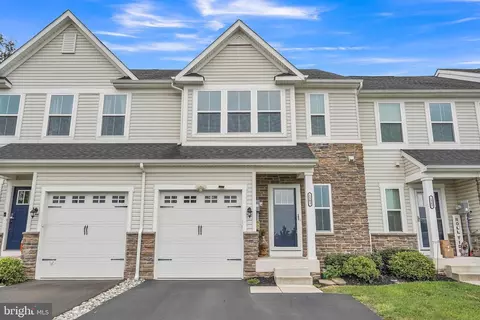 1503 Emily Ct, Hatfield, PA 19440