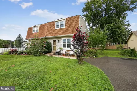 107 Whitney Pl, Lansdale, PA 19446