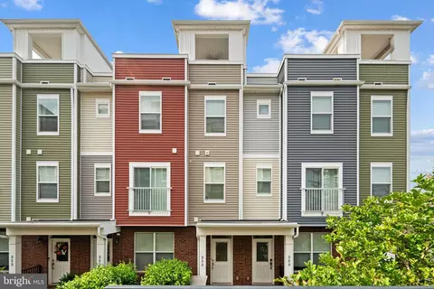 353 W 7th Ave, Conshohocken, PA 19428