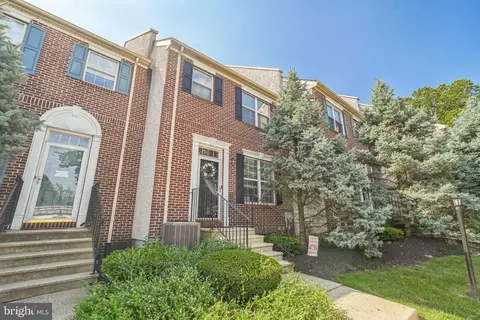 525 Bullock St #9, Conshohocken, PA 19428