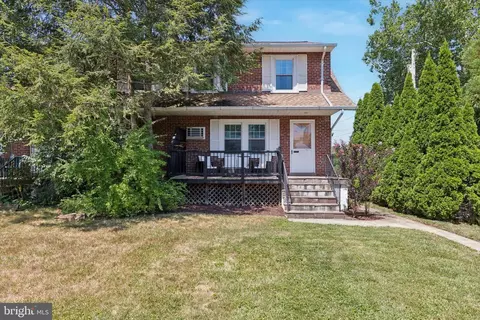826 N Chestnut St, Lansdale, PA 19446