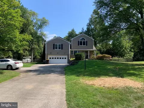 833 Stonybrook Dr, Blue Bell, PA 19422