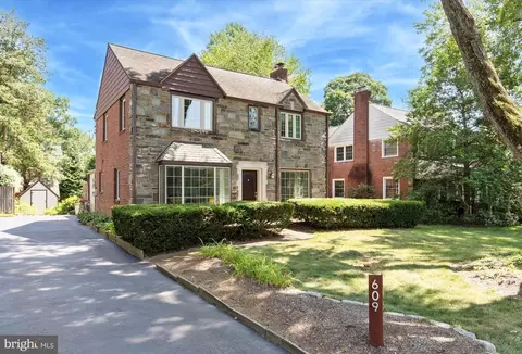 609 Fariston Dr, Wynnewood, PA 19096